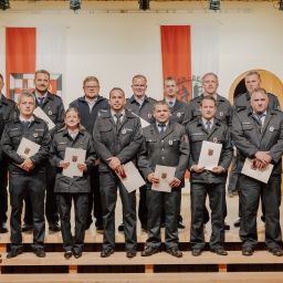 Silbernes Feuerwehr-Ehrenzeichen für 25 Jahre aktive Tätigkeit 